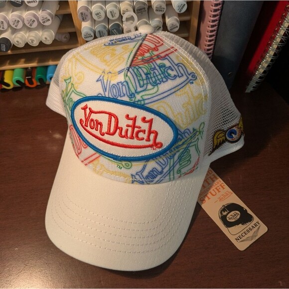 NWT Von Dutch White Trucker hat - Picture 1 of 7